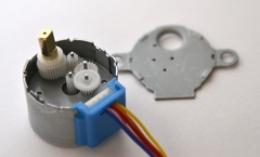 Шаговый двигатель 28BYJ48 28BYJ-48 (step motor), 5В